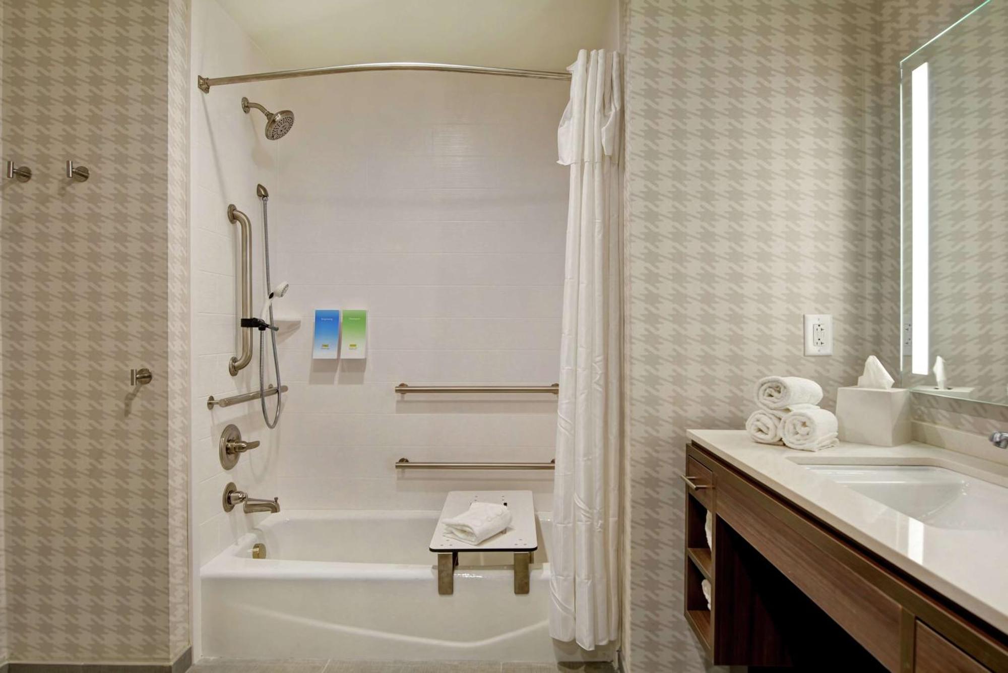 Home2 Suites Charleston West Ashley Bagian luar foto